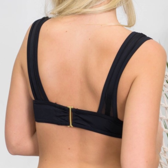 Black Bikini with Crisscross Detail - Picture 5 of 8